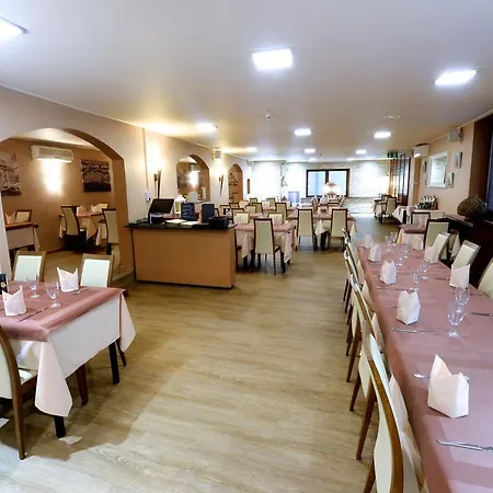 Il Piccolo * Luxemburgo