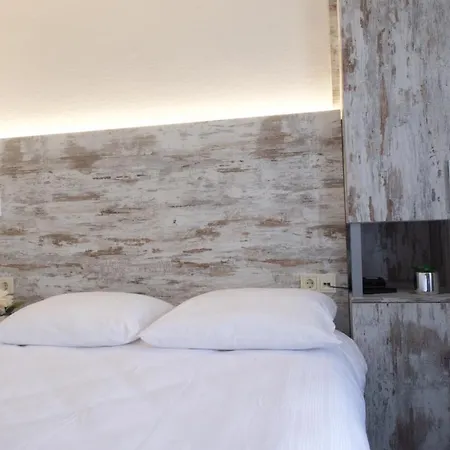 Il Piccolo Hotel *