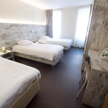 Il Piccolo Отель